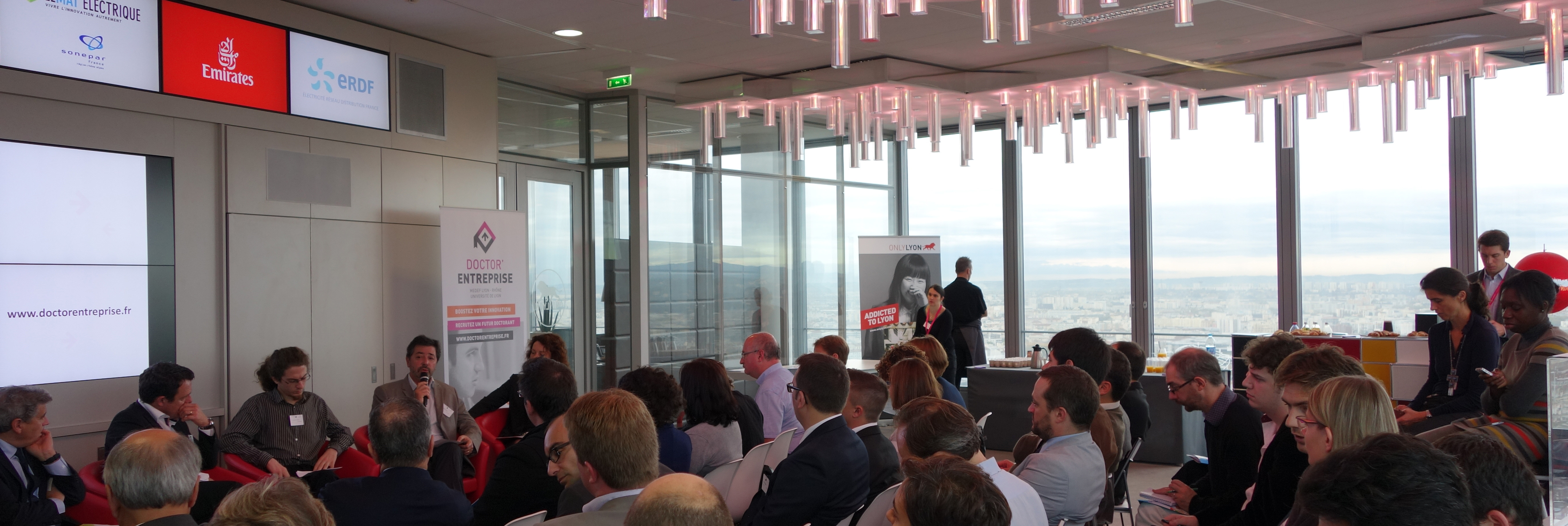 Université à la Une : A Lyon, une plateforme pour rapprocher les doctorants des entreprises
