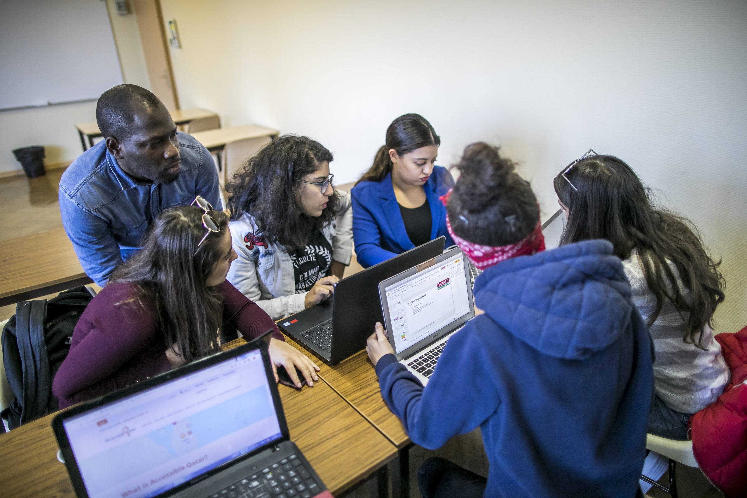 Apprentissage : la nouvelle aide à l’embauche profitera également aux alternants en master