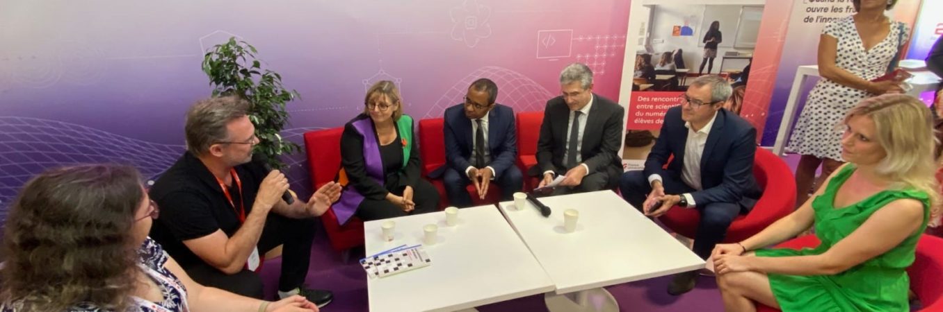 Le Ministère de l'éducation nationale et de la jeunesse, France Universités et Inria s'engagent dans le déploiement du programme 