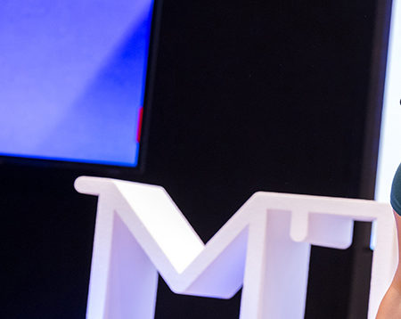 Aïcha Loïal, doctorante à l’Université des Antilles, finaliste nationale MT180