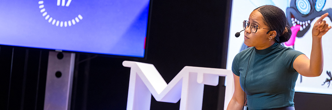 Aïcha Loïal, doctorante à l’Université des Antilles, finaliste nationale MT180